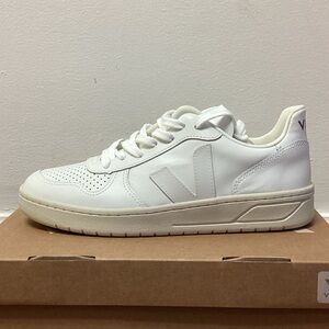 Veja White Leather V-10 Low Top Sneakers